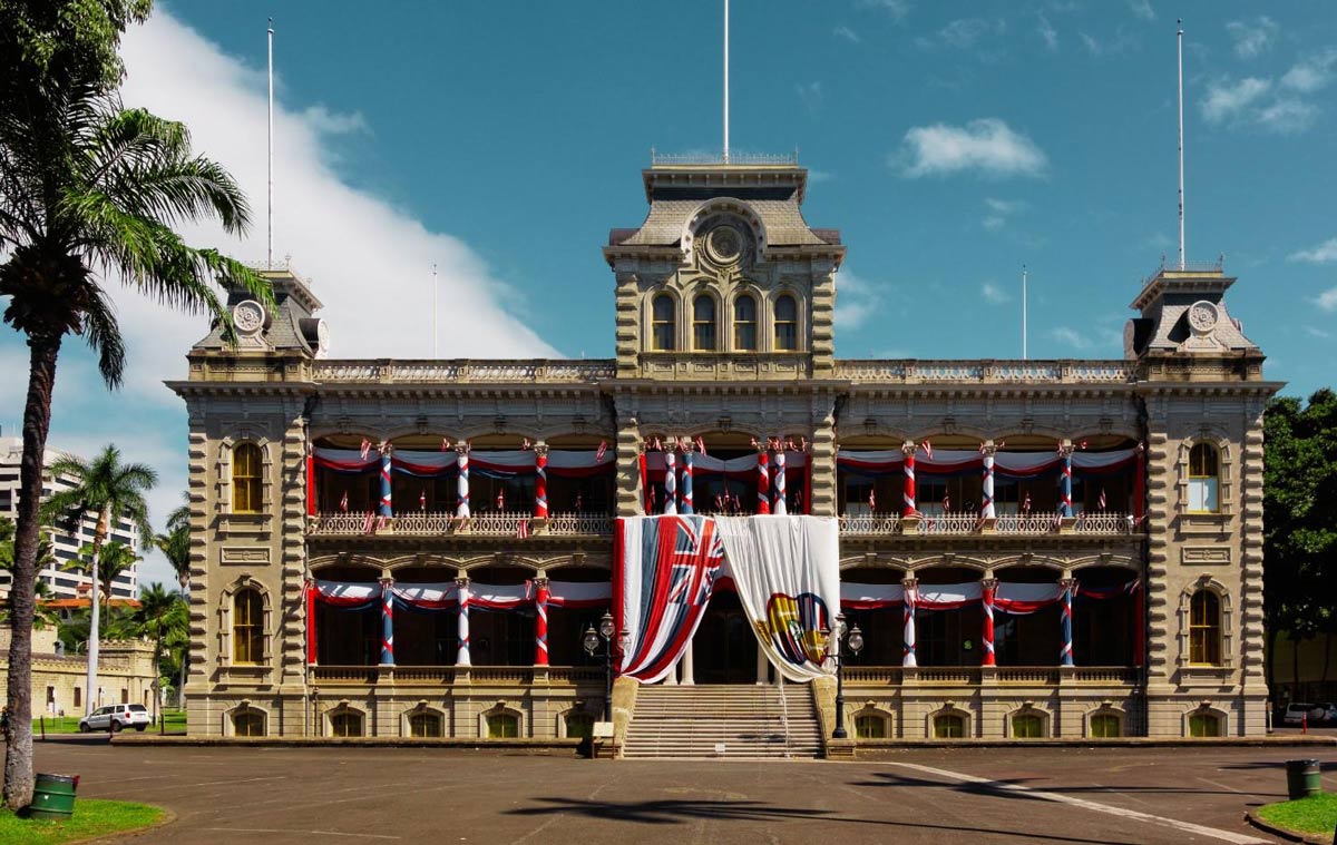 Iolani Palace